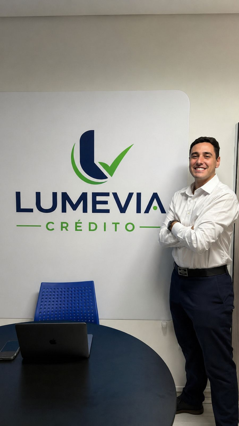 Lucas Ribeiro, atendente Lumevia Crédito